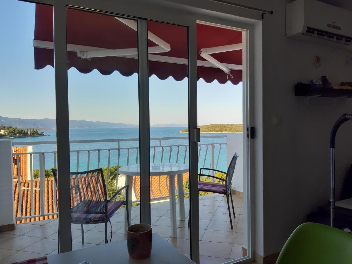 Blue Sea Blue Sky Apartman Lovište Kültér fotó