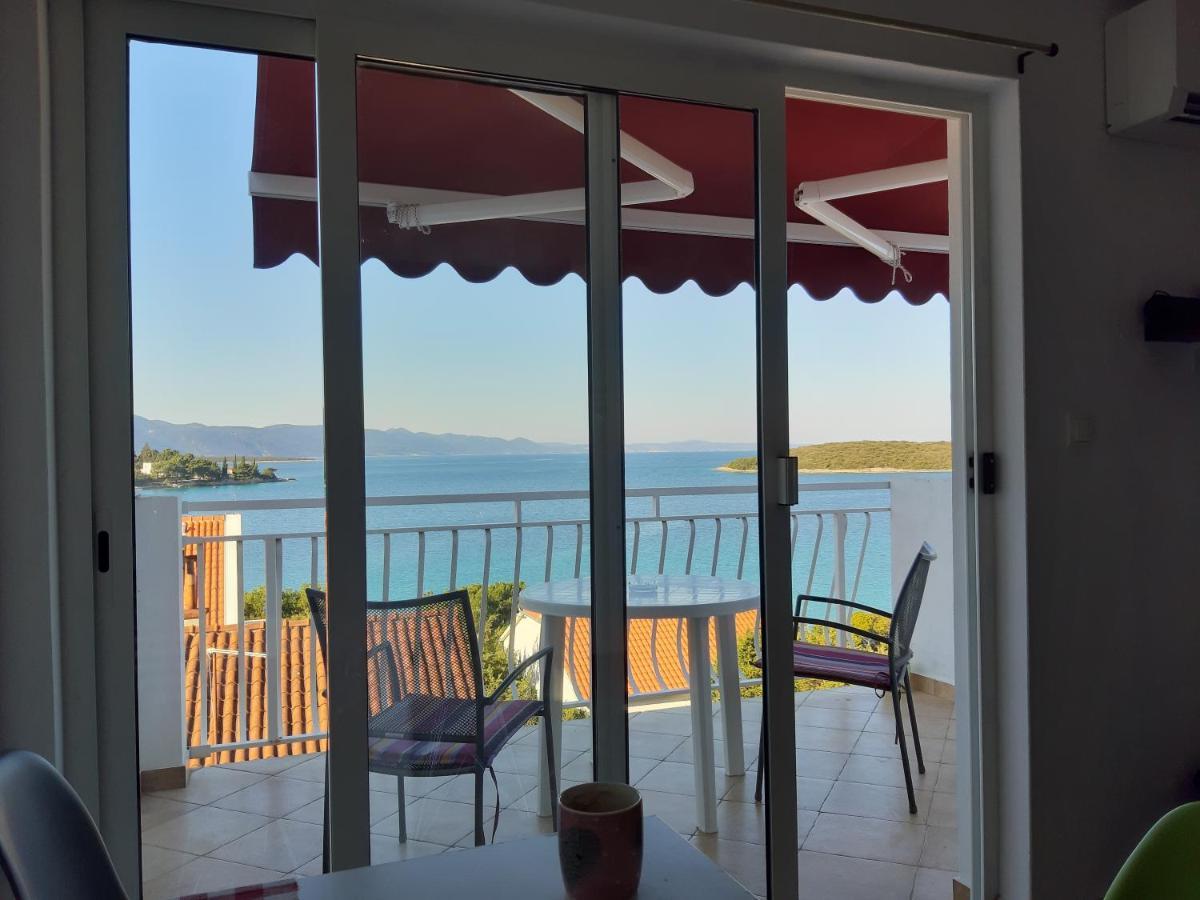Blue Sea Blue Sky Apartman Lovište Kültér fotó